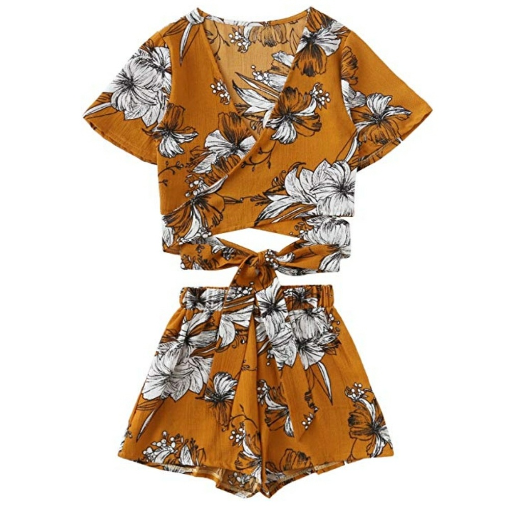 NWOT 2 piece boho top & shorts (bogo50% obo)